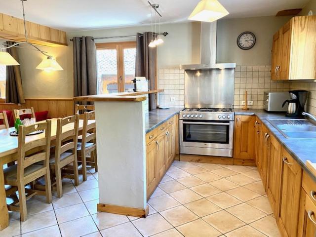 Chalet In Morzine Sleeping 12 With Sauna מראה חיצוני תמונה